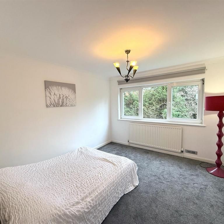 3 bedroom apartment to rent - Photo 1