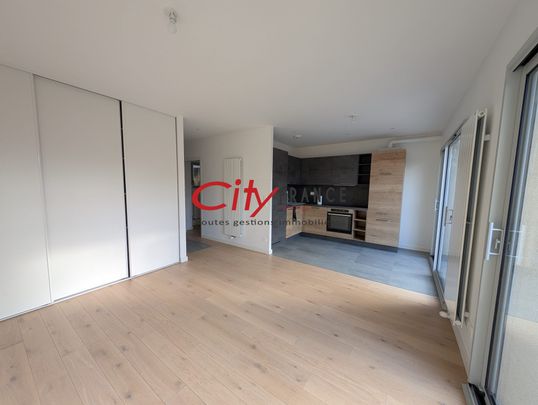 Location Maison 4 pièces 67m² RUEIL MALMAISON 92500 - Photo 1