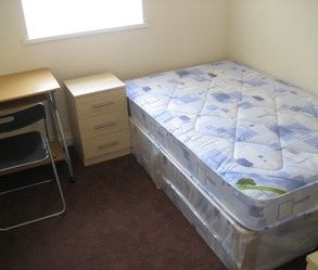 2 Bed Luxury Student Flat - StudentsOnly Teesside - Photo 2