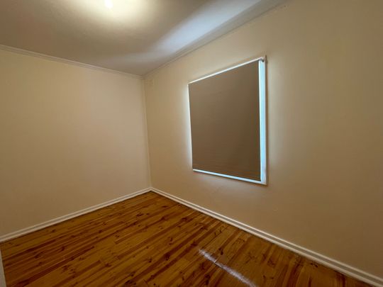 To register & apply for this property, please use this link: https://snug. com/ - Photo 1