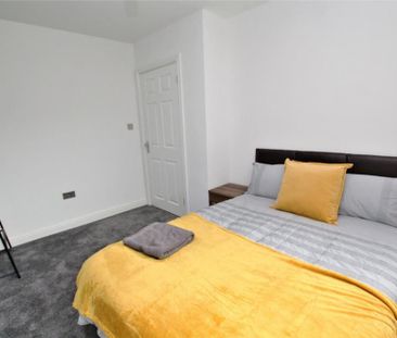 3 bedroom semi-detached house to rent - Photo 4