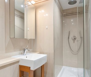Apartment 34, Shrewsbury Square, Sandymount Avenue, Dublin 4, D04 KN67 - Photo 2