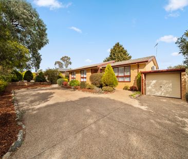 10 Chuculba Crescent, Giralang ACT 2617 - House For Rent | Domain - Photo 2