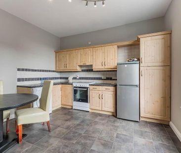 40a Bachelors Walk, Lisburn, BT28 1XN - Photo 3