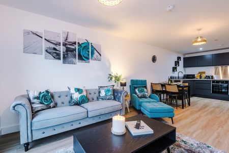 2 Bed Flat, Bastion Point, L3 - Photo 2