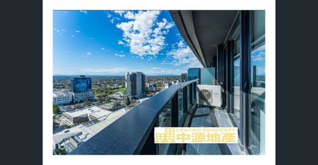 North Facing, Corner Layout, Ready to Move in - Photo 4