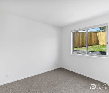 Brand New 3-Bedroom Townhouse – Modern Living in Warrane - Photo 6