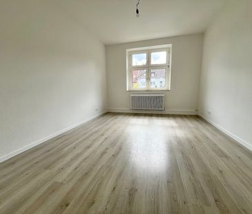 Großzügige 3-Zimmer-Wohnung mit Balkon! - Photo 1