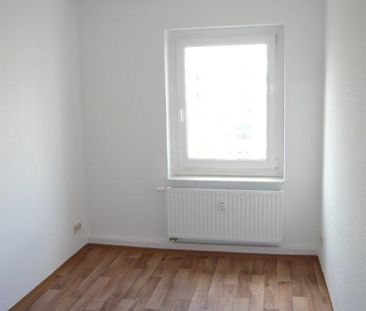 In der Innenstadt: Sanierte 3-Raum-Wohnung mit Aufzug - Photo 1