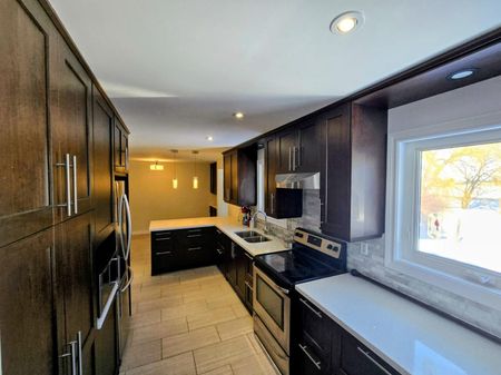 For Lease - 10512 Trafalgar Road, Halton Hills, Ontario - Photo 5