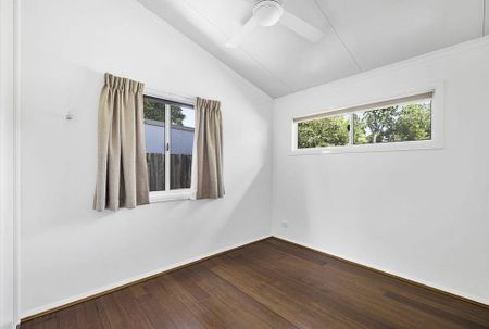 60 Sandys Beach Road, Sandy Beach - Photo 2