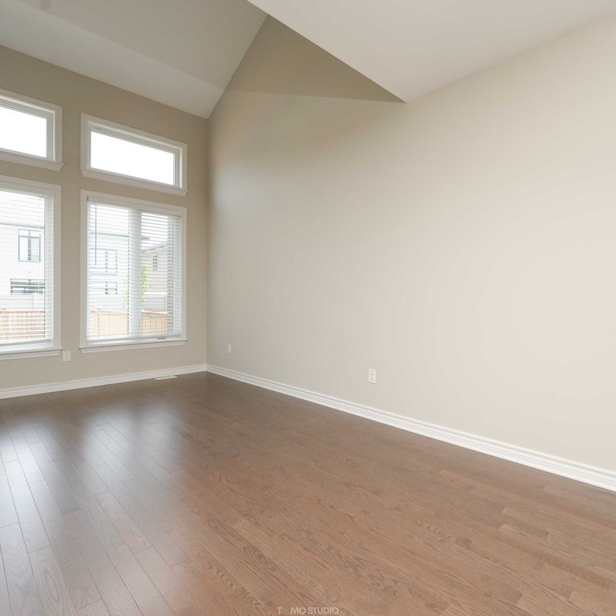 For Lease - 446 MARKDALE Terrace, Blossom Park - Airport and Area, Ontario - Photo 1