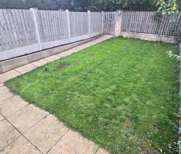 2 bedroom House To Let - Photo 4