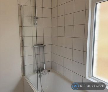 2 bedroom semi-detached house to rent - Photo 2