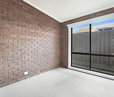 Charming Family Home in a Quiet Court with a Huge Shed for Your Use - Photo 5