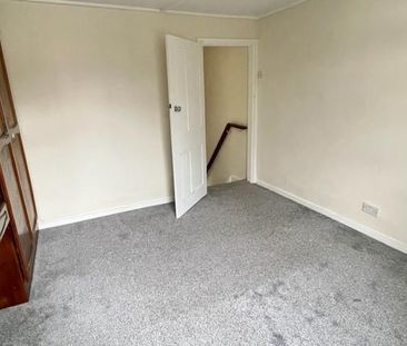 2 bedroom end of terrace house to rent - Photo 6