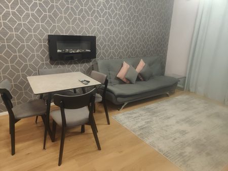 1 Bed Flat, Stillwater Drive, M11 - Photo 4