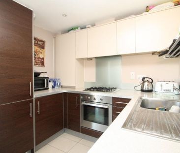 2 Bedroom Apartment To Let - Photo 4