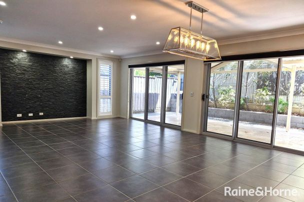 Spacious Modern Family Home in Glenfield - AVAILABLE NOW! - Photo 1
