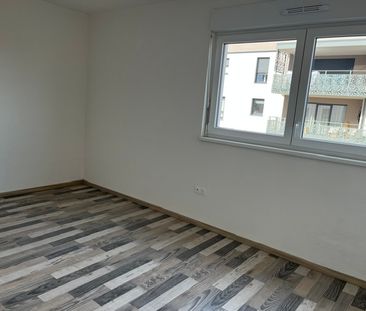 Location Appartement 2 pièces 45m² - Photo 2
