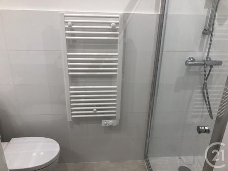 Location Appartement 2 pièces 35m² NICE 06000 - Photo 5