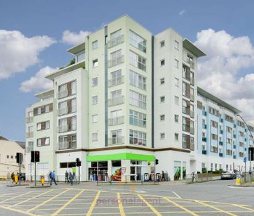 Station Approach, Epsom - Photo 1