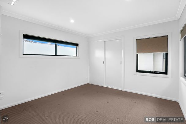 3/19 Railway Avenue, Laverton VIC 3028 - Townhouse For Rent | Domain - Photo 1