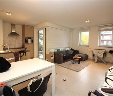 Appartement te huur - Photo 1