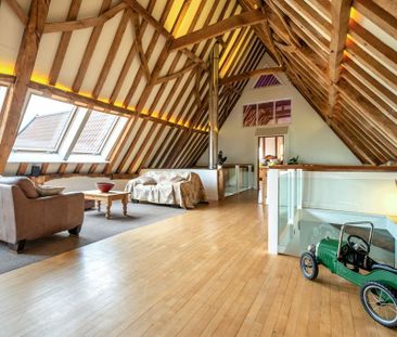 5 bedroom barn conversion to rent - Photo 1