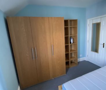 Top Floor Apartment to rent in Southsea just minutes from the pictu... - Photo 4