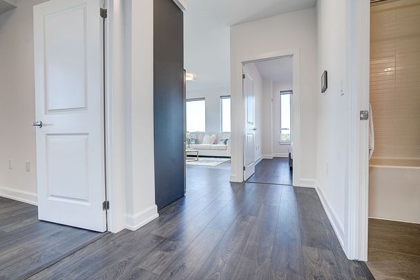 For Lease - 3200 William Coltson Avenue Unit# 724, Oakville, Ontario - Photo 1