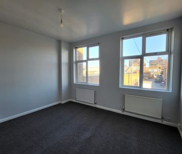 1 Bed Flat, High Street, NW10 - Photo 2