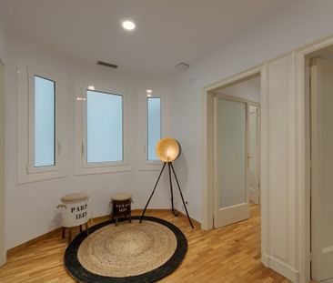 Carrer de Balmes, Barcelona, Catalonia 08006 - Photo 2