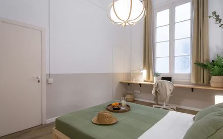 Carrer de Pau Claris, Barcelona, Catalonia 08010 - Photo 3