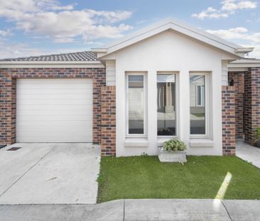 TWO BEDROOM HOME IN CENTRAL LOCATION - Photo 3