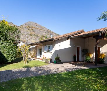 A LOUER VILLA DE CHARME SUR UN NIVEAU A SION - Foto 4