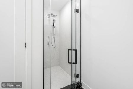 Condo for rent in Old Montreal | Luxurious and spacious - Photo 5
