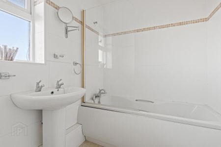 Balmoral Square, Balmoral Square, Bangor, BT19 7XL - Photo 5