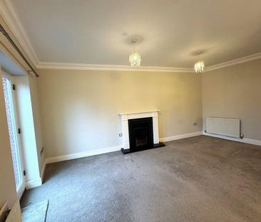 2 bedroom maisonette to rent - Photo 2