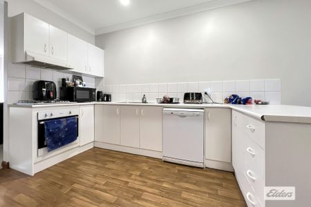 Centrally Located 3 Bedroom Townhouse - Photo 3