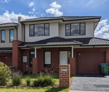 3 Holland Road Ringwood East VIC - Photo 2