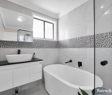 QUIET STREET, GREAT LOCATION, DONT MISS THIS ONE - Photo 6