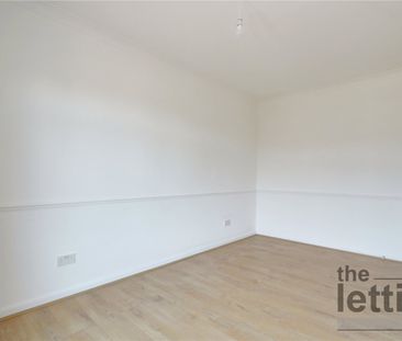 Goat Lane, Enfield, Middlesex, EN1 4UB - Photo 6