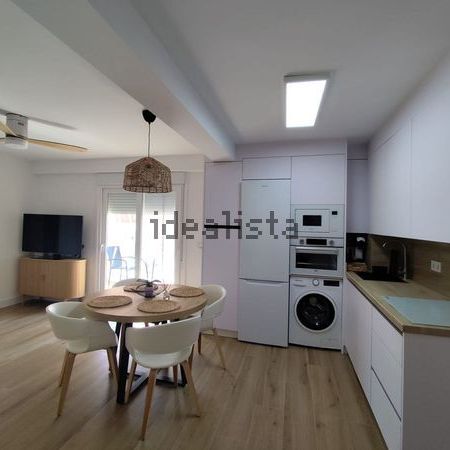 Alquiler de piso en Calle Las Gaviotas - Photo 1