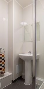 Room in a Shared Flat, Great Western Street, M14 - Photo 3