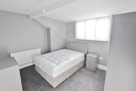 Thompson Road, Sheffield, S11 8RA - Photo 4