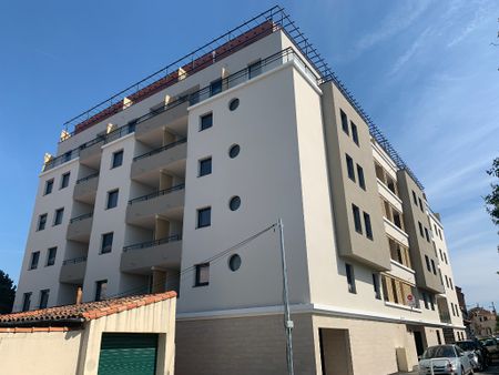 APPARTEMENT T3 RECENT QUARTIER LA TIMONE, - Photo 3