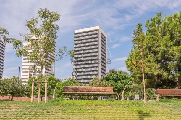 Plaça dEuropa, L'Hospitalet de Llobregat, Catalonia 08902 - Photo 1