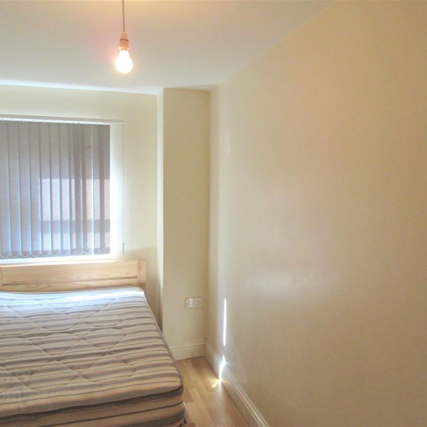 Great Apartment, 53b Agincourt Avenue, University Quarter, Belfast - Photo 1