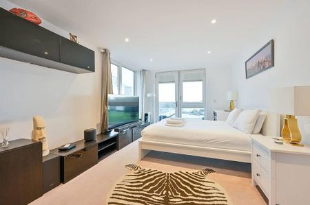 3 bedroom flat to rent - Photo 3